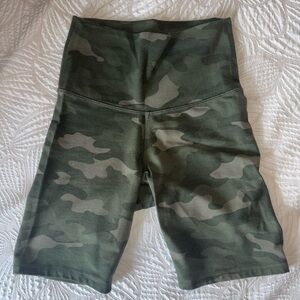 Old Navy Green Bike Shorts High-Waisted Camouflage